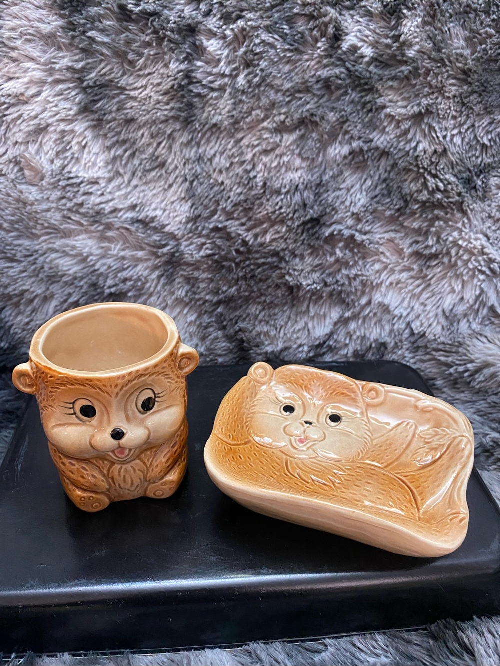 Vintage MCM animal shaped soap dish and cup/ toothbrush holder
